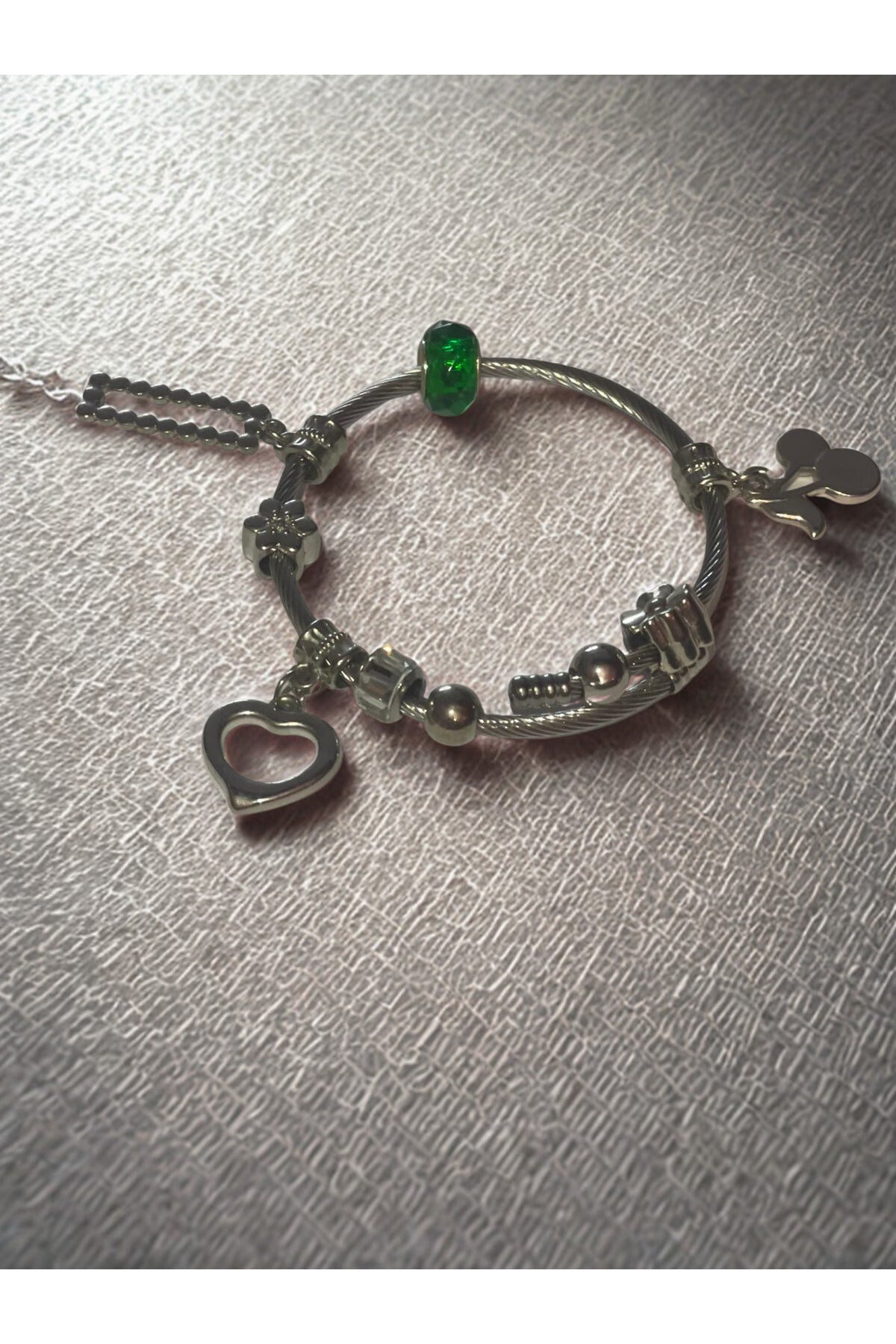 Kalp Charm Gümüş Renk Kelepçe Bileklik
